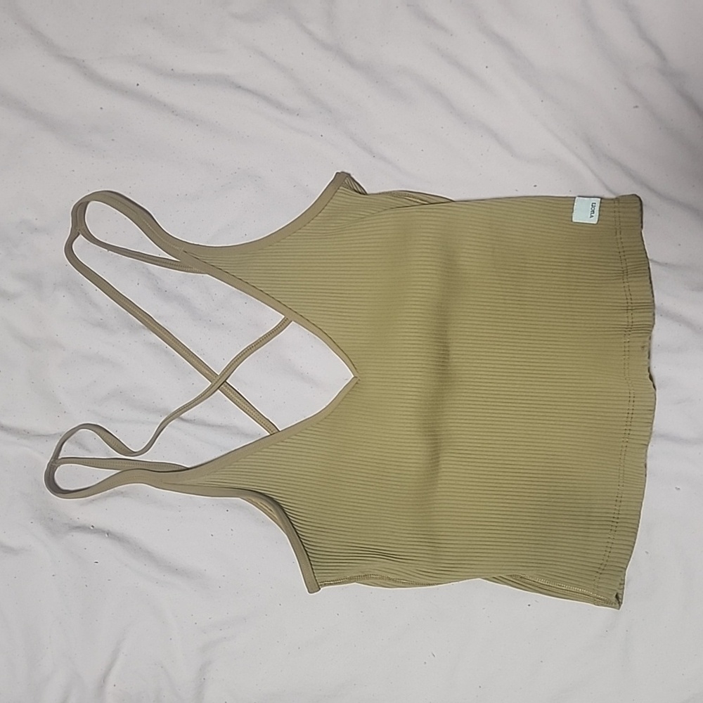 Vuori Rib Crop Tank Mustard V Neck. Size Medium.